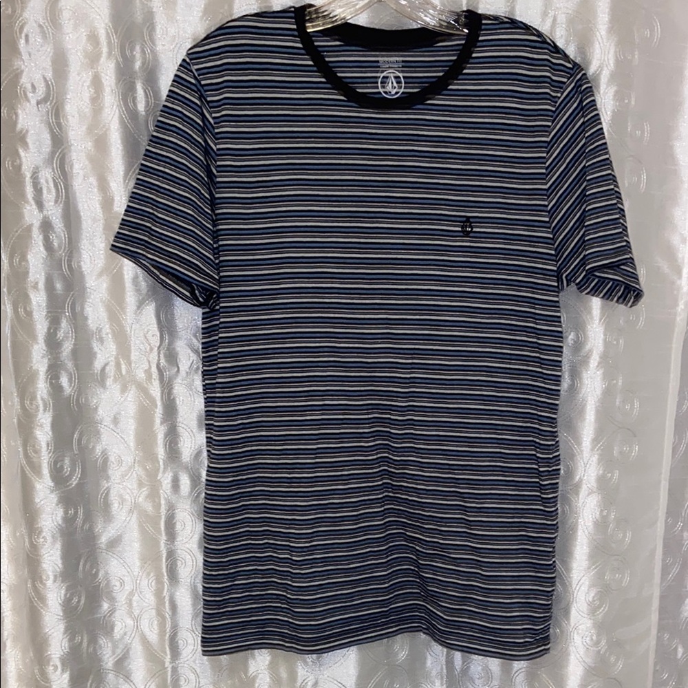 Volcom Striped Black, Blue and White Men's T-Shirt Size Small 🔥 C2
